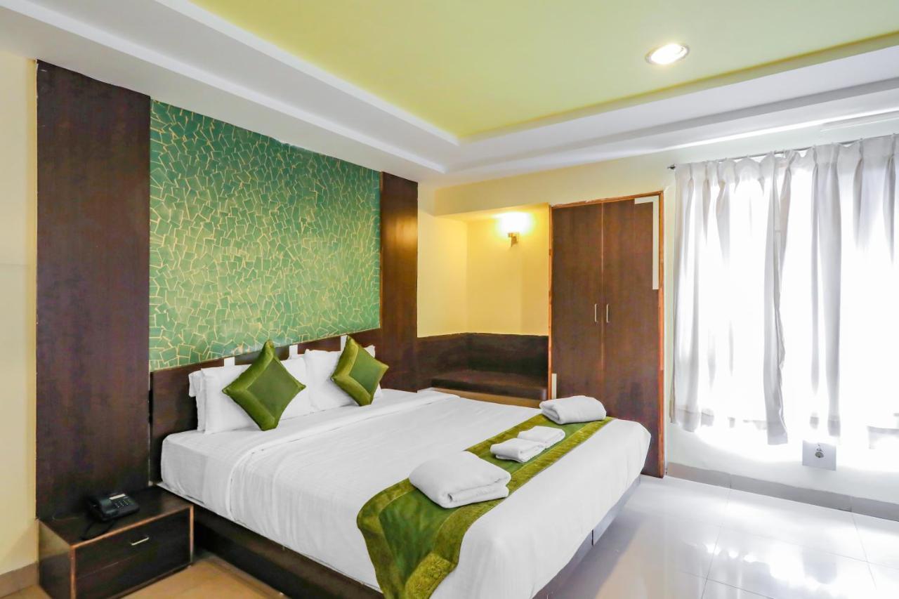 Treebo Trend Paradise, Indore Hotel Exterior foto
