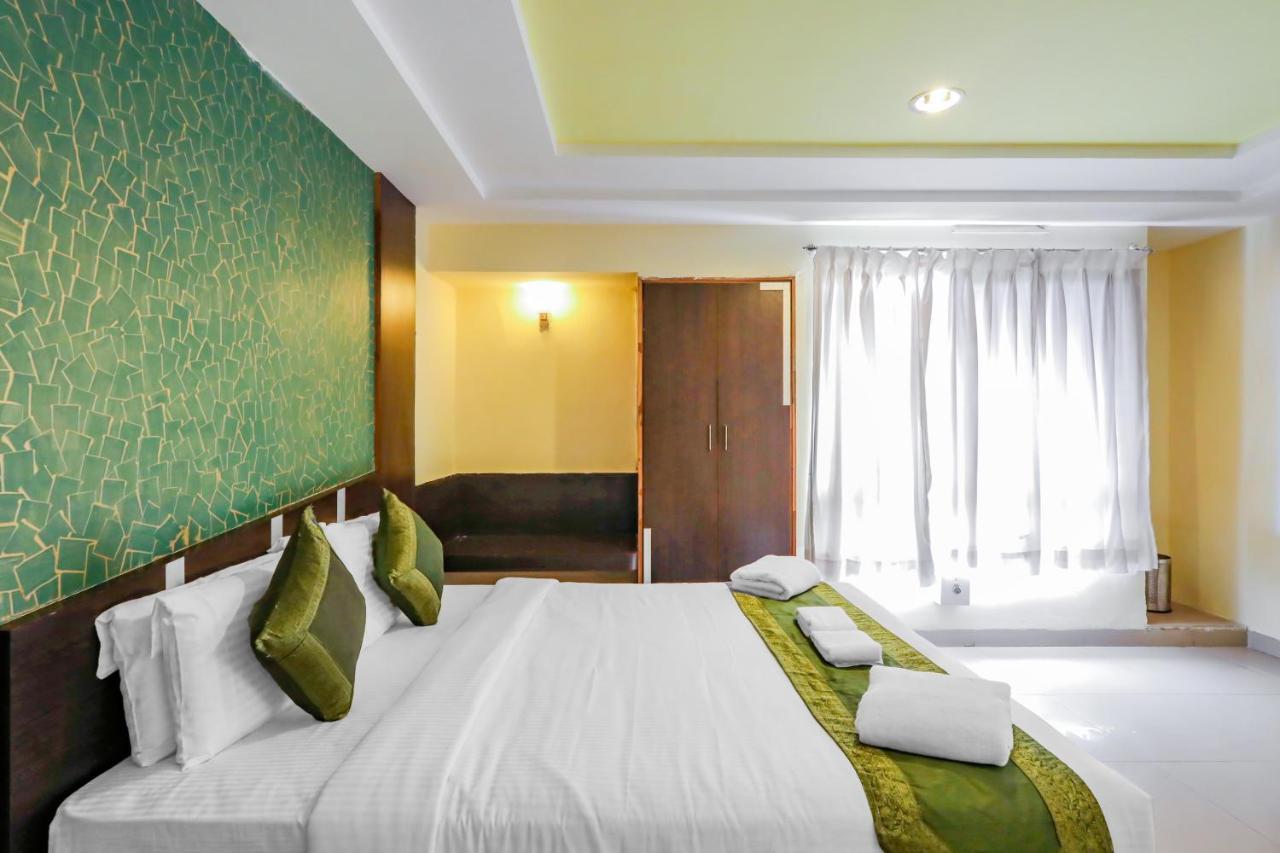 Treebo Trend Paradise, Indore Hotel Exterior foto